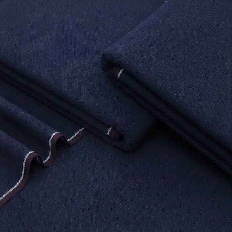 WG-407 Winter Goli Kamalia Khaddar Collection Kamalia Khaddar Goli Khaddar represents a distinctive construction and texture within winter Khaddar. Its character comes from the way the yarns are arranged and woven, creating a fabric with a recognizable natural surface and a substantial winter feel.